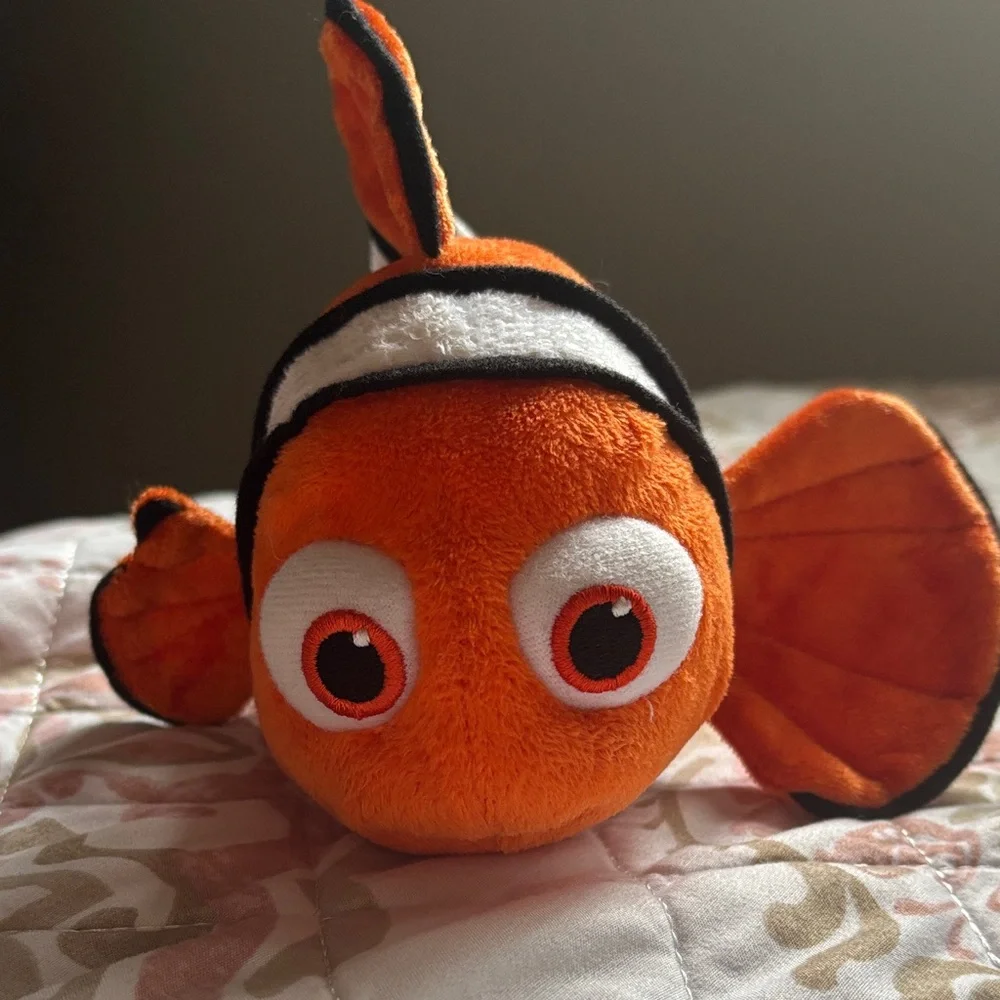 NEMO Disney Vibrant Orange and White Clownfish Aquarium Decor